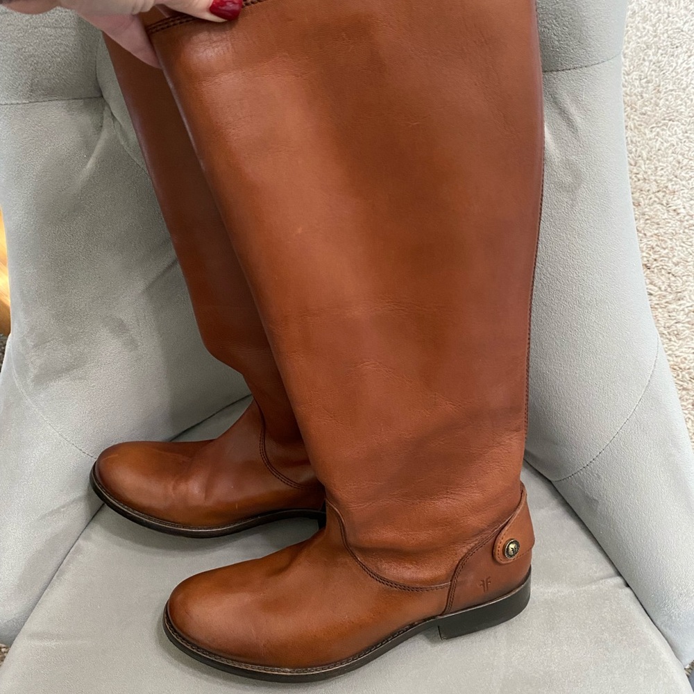 Frye Melissa Button Back Zip Cognac 6 M